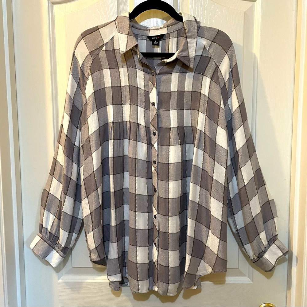 Intro Taupe & Cream With Gold Strands Plaid Butto… - image 1